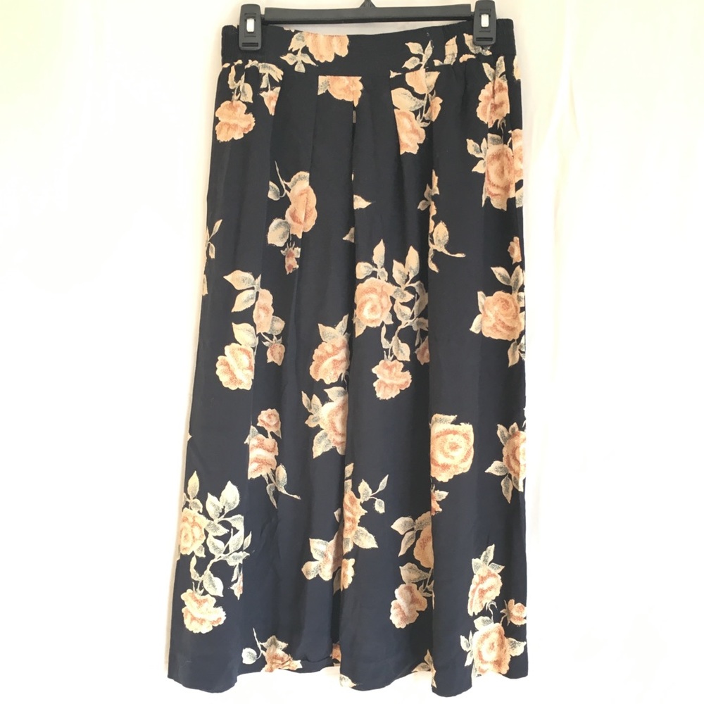 High Waisted Floral Skirt